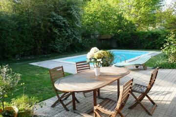 a vendre  maison 4 chambres avec piscine rue Lartigue à Bruges
